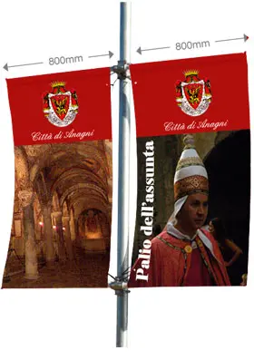 Doble bandera para los polos 